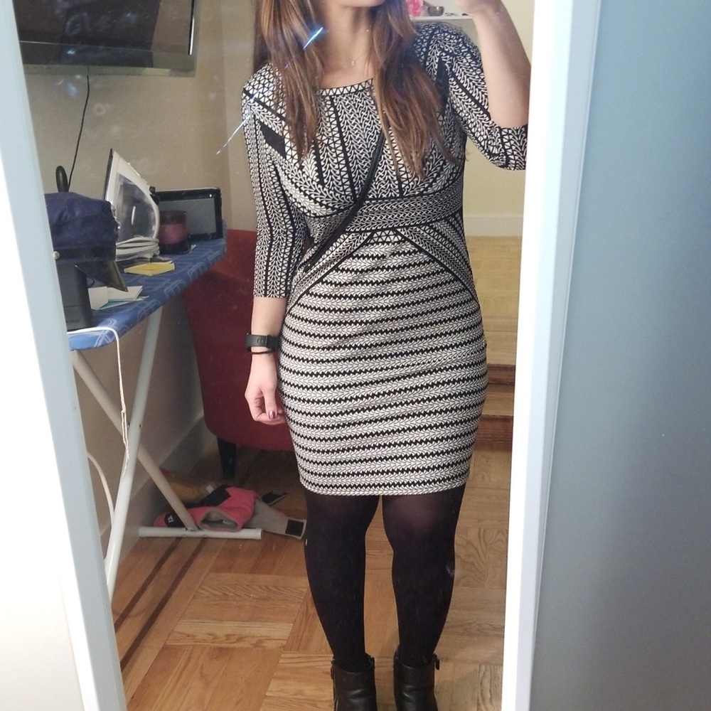 Max Studio Black and White Sheath Dress 3/4 Sleeve